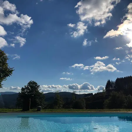 LE CHALET de la goutte Saint-Appolinaire  Extérieur photo